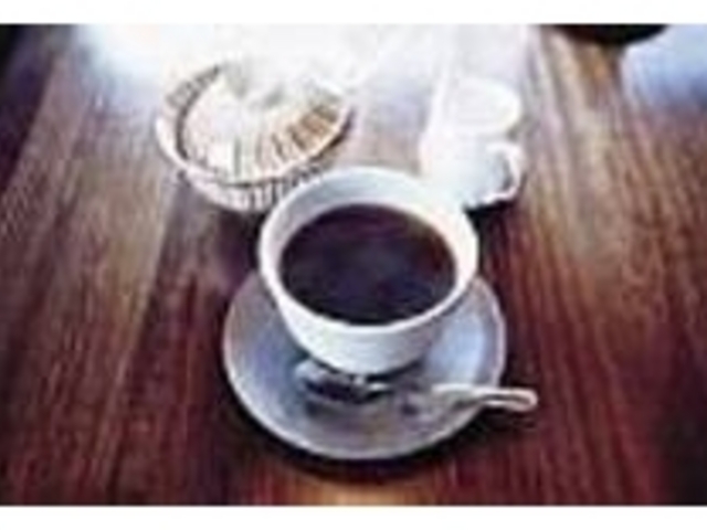 まずは何も入れずに味わってみてほしい_茶房・酒房 早春賦