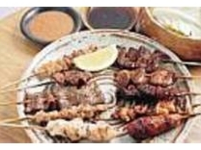 10本の串盛合せを3種類のタレで食べよう_折ちゅう