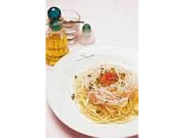 『いくらとスモークサーモン』(季節限定)_ピザ&パスタ SPADA