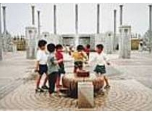 湧き水は適度に炭酸とミネラルを含んだ名水_扇状地湧水公苑