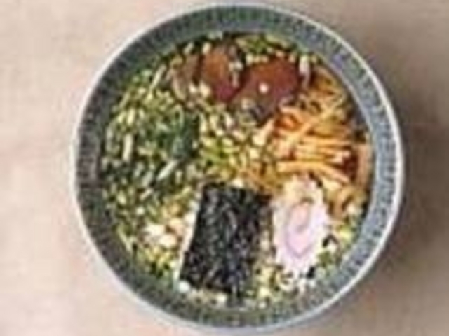 甘さ辛さが同居する『わさびラーメン』_しらいしや