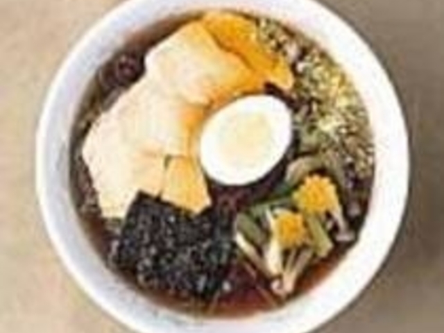 特注麺の『とおのラーメン』(650円)_食堂うめのや