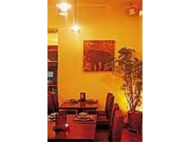 エスニックな雰囲気の店内で食事を楽しもう_チェディルアン