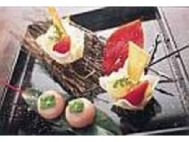 お酒を楽しんだ後は繊細なデザートを_周防町荘 凛
