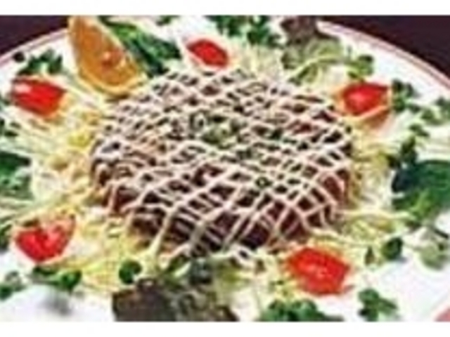 『タルタルステーキ風生ハンバーグ』_レストラン暖