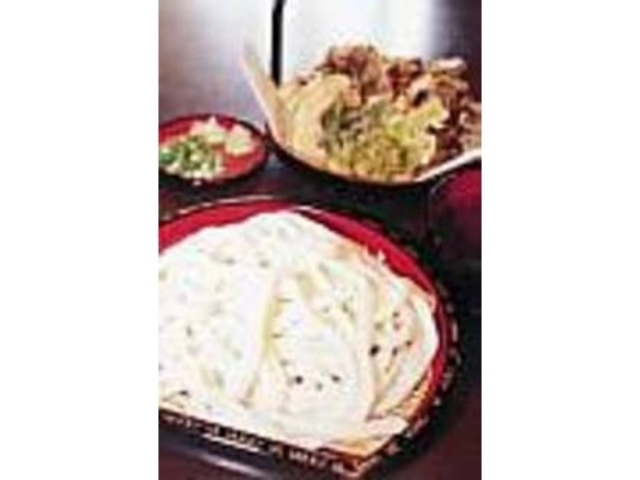 天ぷらが名脇役の『舞茸天ざるうどん』_路傍