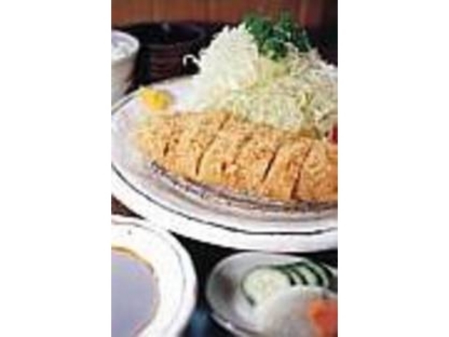 みそのタレは一度食べたらクセになるかも_とんかつ市川