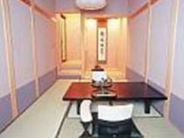 すべて個室なので、早めの予約がオススメ_料亭 明治屋