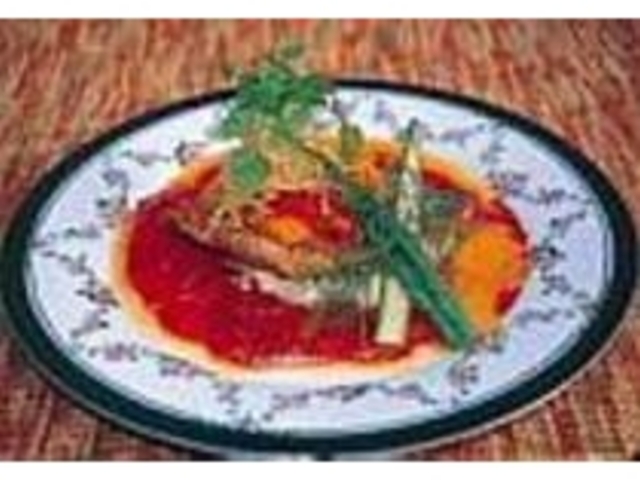 ソースが自慢の『本日の魚料理』1449円_欧風厨房