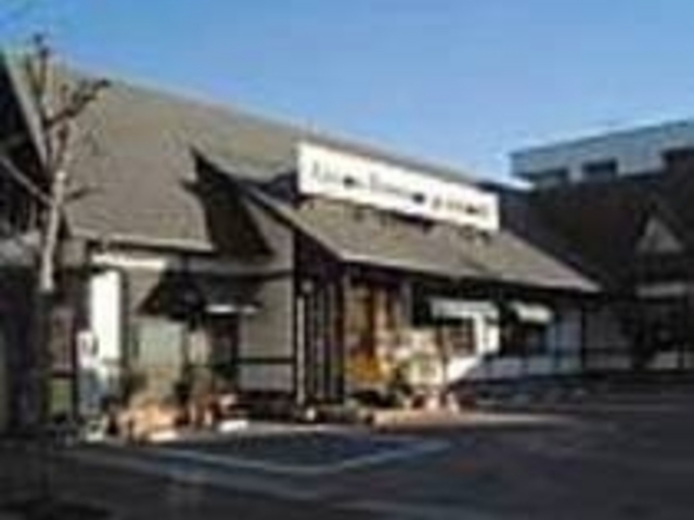 ヨーロッパの邸宅のようなおしゃれな建物_Aix-en-Provence grand-cafe