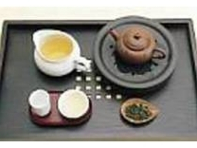 明るい黄金色の茶で蘭の花に似た香りが特長_茶々 花花
