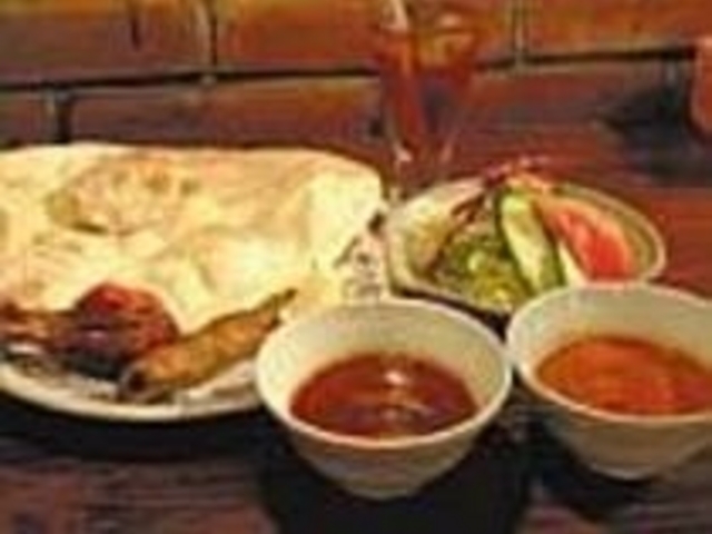 キマなどカレーの種類はとにかく多種に渡る_MOMTAJI MAHAL RESTAURANT