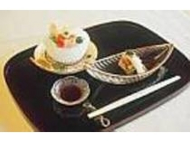 美しく盛り付けられた旬の料理を存分に_茶寮やすの