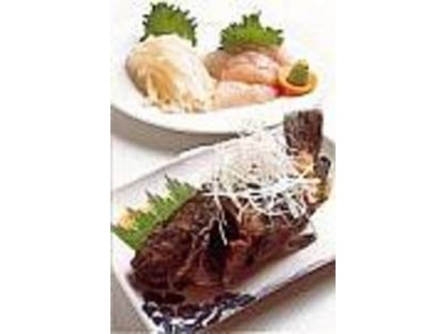 『煮魚』と『刺身』、どちらも500円_魚河岸食堂