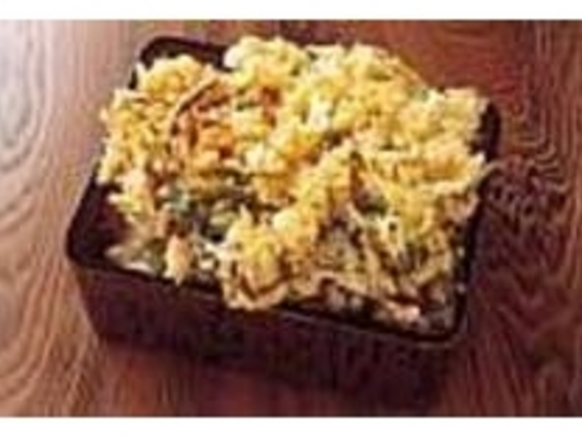 新鮮な魚介をとじこめた特大のかき揚げ_割烹 川俣