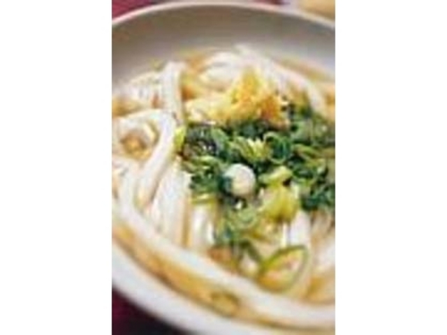 天ぷらと一緒にうどんのコシを堪能しよう_純手打ちうどん あたりや