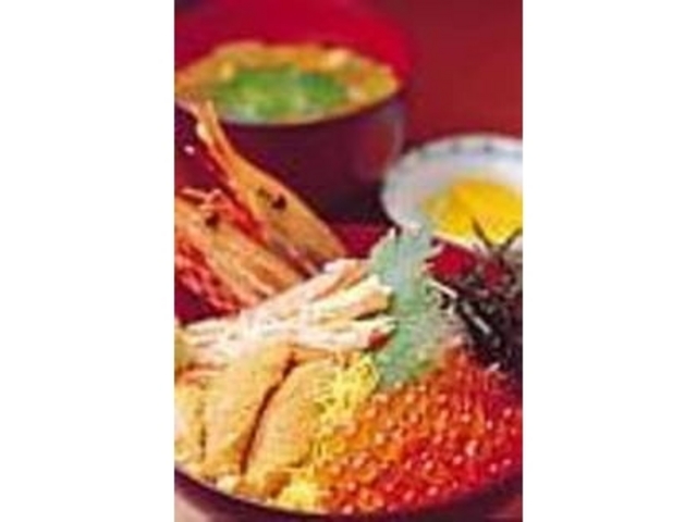 好みに応じて『お好み丼』も作ってくれる_市場の海鮮居酒屋 無限厨房