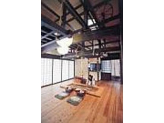 昭和30年代の農家を再現した建物_ごんべえ邑
