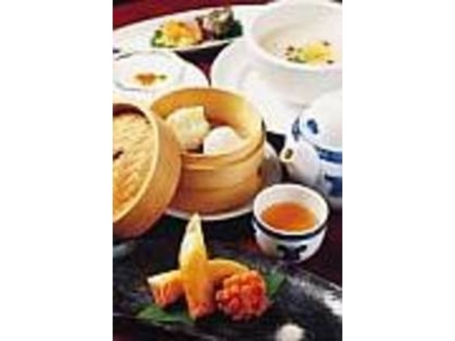 熱々の点心、冷たいデザートの極上ランチ_ファーストグリーン赤根崎「謝朋殿」
