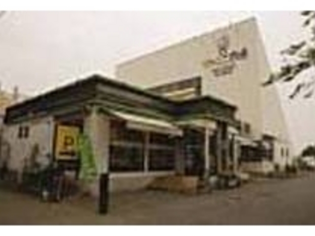 ベーカリー併設の広いイタリアンレストラン_マカロニ市場 小田原店