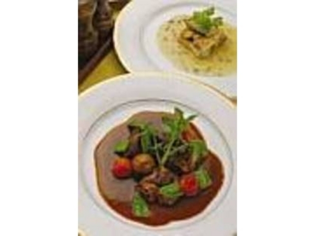 『和牛の赤ワイン煮込み』と魚料理_オーベルジュ はせべ