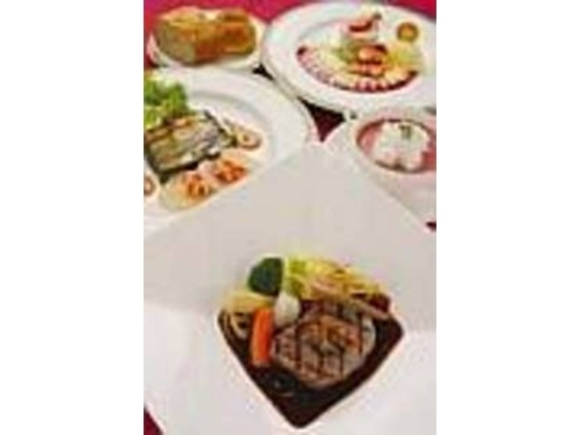肉または魚料理が選べる『ランチコース』_ブローニュの森