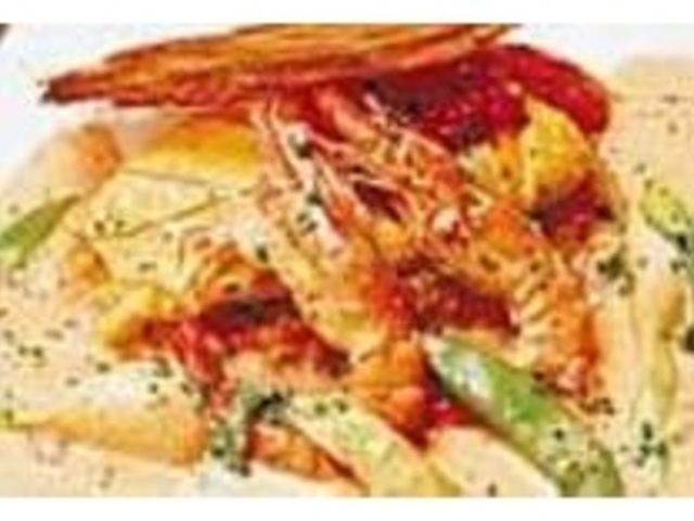 外ふわ中とろの『エビのオムライス』_森のダイニング ルシヨン
