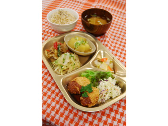 自然食の日替りランチプレート¥850_mumokuteki cafe&foods