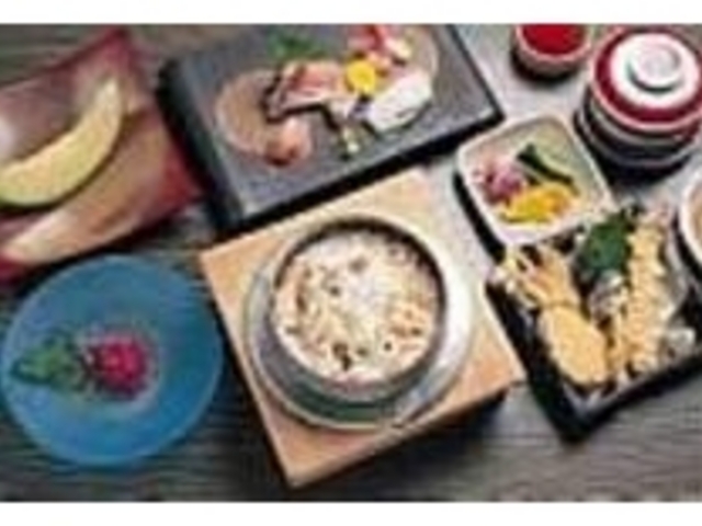 刺身やデザートが付く『釜飯定食・梅』_割烹 千成