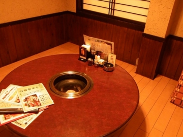 備長炭火焼肉 青磁 太田店の写真1