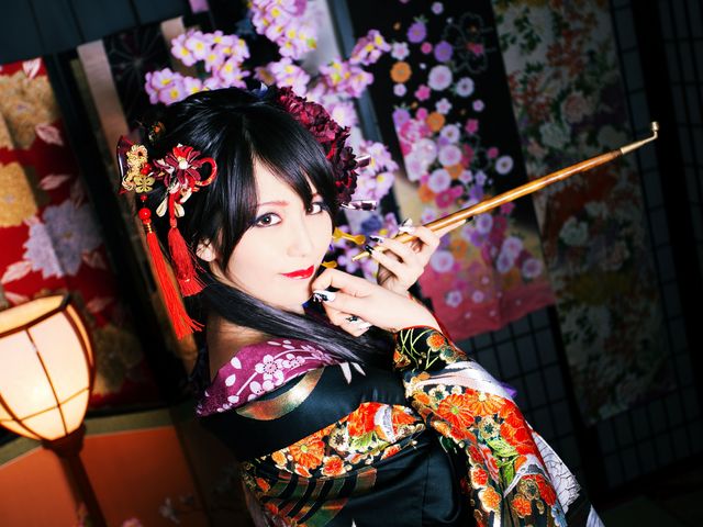 花飾りとポイントウィッグを使った現代風花魁!華やかに仕上がります!_花魁体験スタジオやまと桜