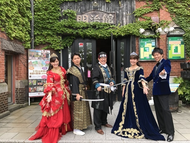 家族で衣装体験_函館和洋モダン貸衣裳館