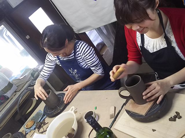 集中…集中…充実感_Potter 華苗 陶工房&GALLERY