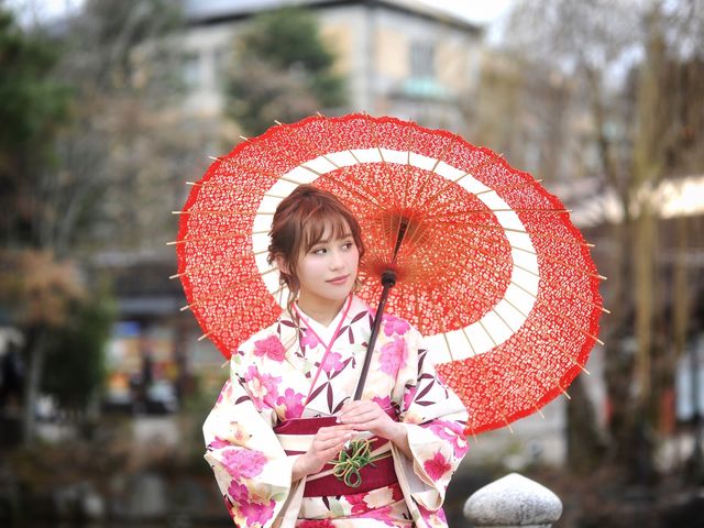 和傘で記念写真(^^♪_夢京都 祇園店
