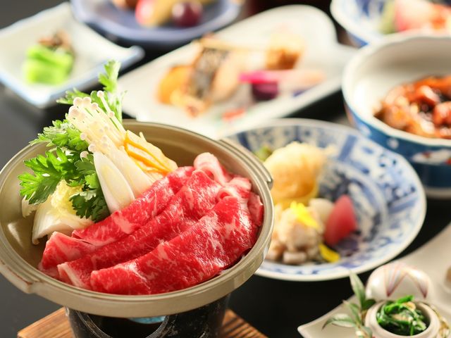 冬季は鍋、夏季は陶板焼きをご用意致します。※和牛会席一例_戸倉上山田温泉 美白の湯 荻原館