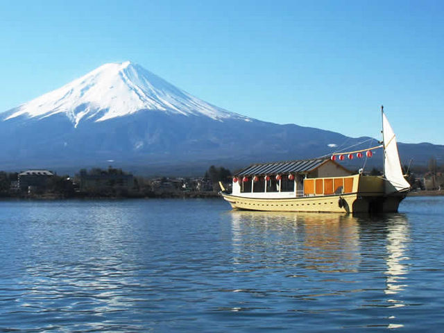 河口湖屋形船
