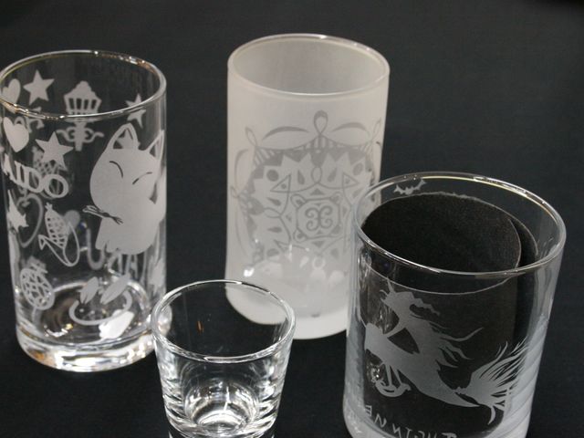 サンドブラスト加工が目立つクリアグラスも☆_小樽ilPONTE