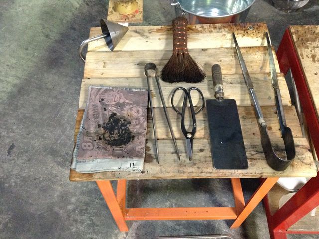 吹きガラスで使う道具。作る物によって道具が変わる場合もあります。_ガラス工房ゆばな