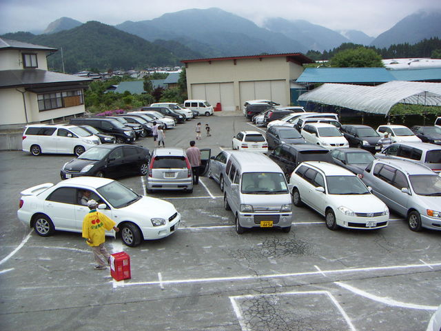 駐車場_観光果樹園 安達農園