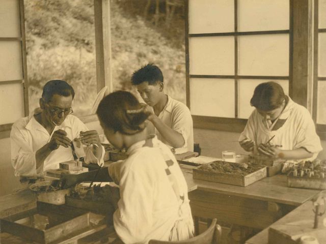 明治時代の真珠養殖から始まり、100年以上にわたり真珠と向き合い続けてきました。_伊万里真珠