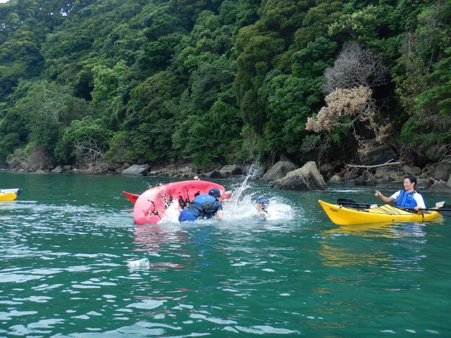夏のシーズンは海に飛び込んで涼みましょう!_パドリング アーキペラゴ