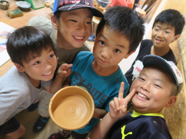 子ども体験、お触りロクロ_風炎窯アクティブアーチ陶芸倶楽部