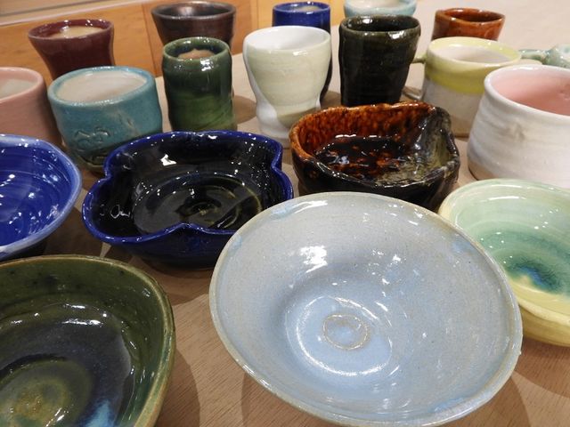 ご自分の手で、あなただけの器づくりをお楽しみください。_町田ギャラリーshiraku