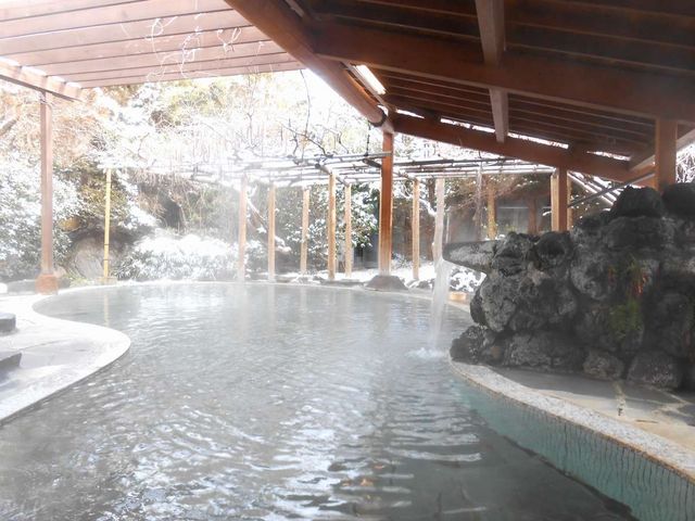 【藤館】野天風呂「文殊の湯」_大江戸温泉物語 鹿教湯温泉 鹿教湯