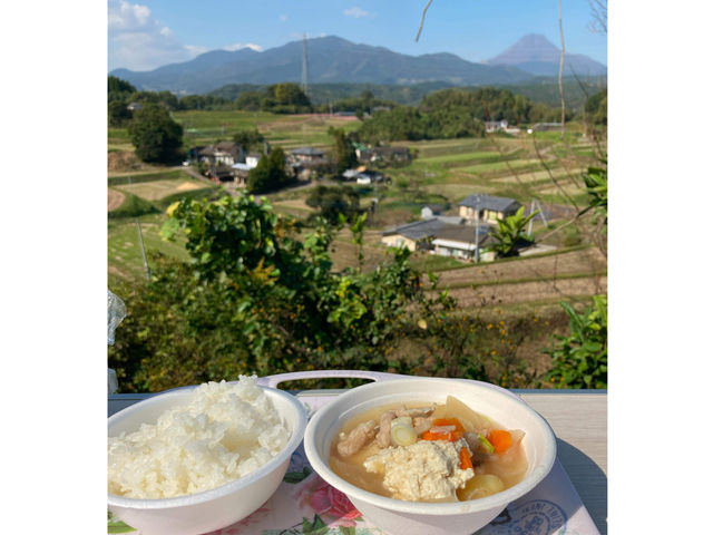かまどご飯【薪割り、火起こし、かまどご飯炊き】
豚汁作り_天空cafe 寿ぐ