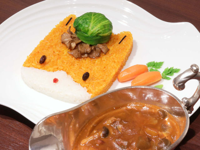 選べるメインディッシュ一例「ぐんまちゃんカレー」_ホテルメトロポリタン高崎レストラン「ブラッスリーローリエ」