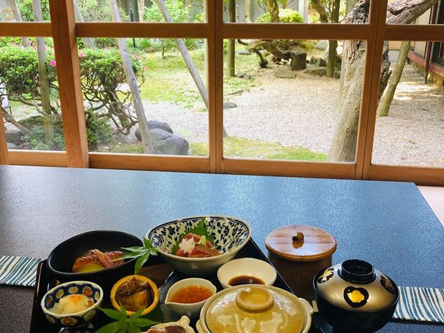 お料理は旬の物を。_料亭 能登新