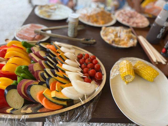 お腹空いたら、BBQ!
ベジタリアン対応BBQもいい感じ。_夢ラフティング