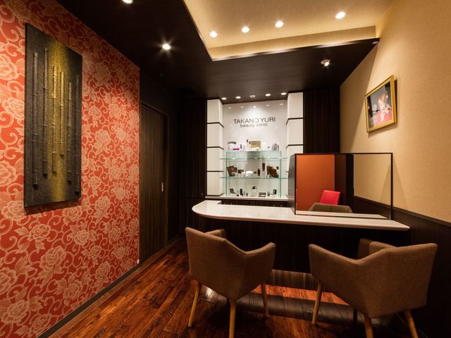BeautyClinic"たかの友梨"心身の和む落ち着いたサロンで寛ぎのひと時をお過ごしください。_熊谷天然温泉花湯スパリゾート