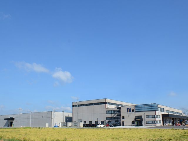 年間1500万食の大量生産!
大量のお米を自社で買い付け、自社で管理・精米を行っています。_福井精米株式会社